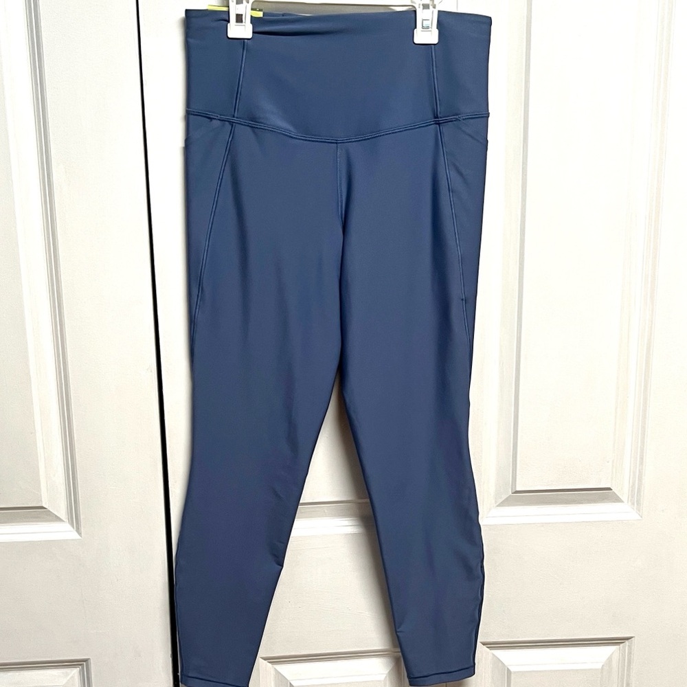 all in motion Periwinkle Blue High-Rise Workout Leggings Size M NWT